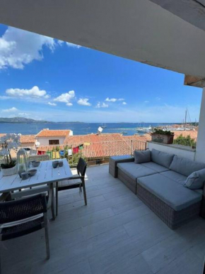 Elegante trilocale vista mare a porto rotondo Porto Rotondo